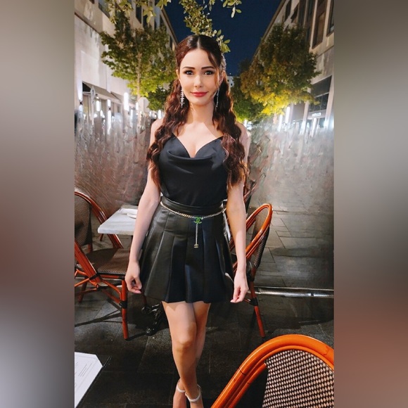 Meet your Posher, Naiane - Picture 1 of 2